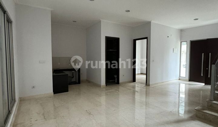 Dijual Cepat Harga Murah ! Rumah Golf Island Pik 8x15 2 Lantai 2