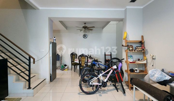 Jual Cepat Rumah 2 Lantai View Danau Di Cluster Olive Residence Dekat Summarecon Mal Bekasi