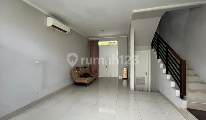 Jual Cepat Rumah 2 Lantai Minim Renovasi Dekat Clubhouse Cluster Bluebell Residence Dekat Summarecon Mal Bekasi