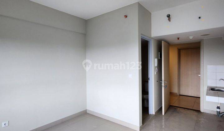 ruang keluarga jual rugi apartemen the springlake