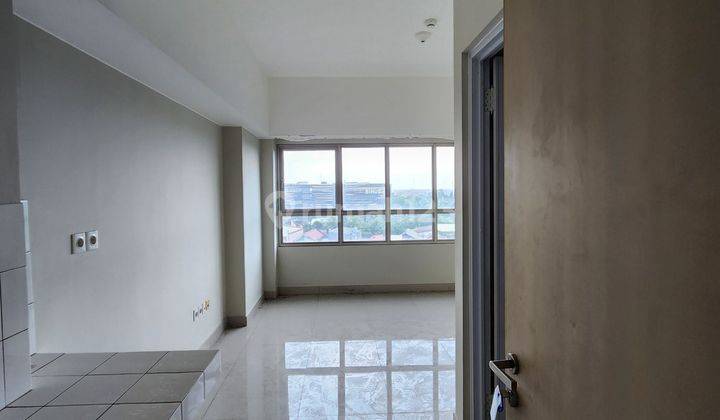 ruang tamu jual rugi apartemen the springlake