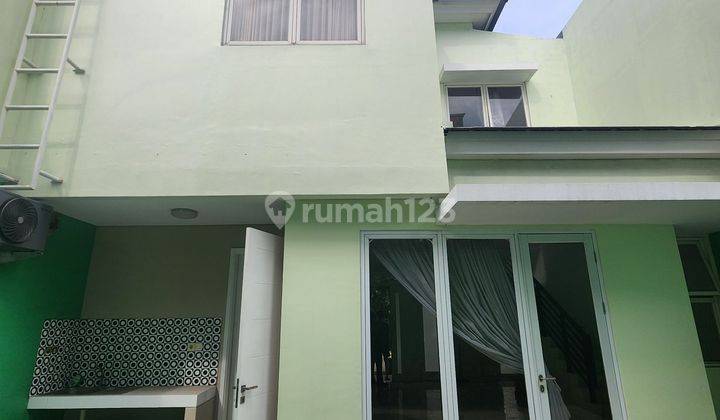 Rumah Kontrakan 2 Lantai Dilengkapi Gorden Dan 3 Ac Dekat Clubhouse Palm Residence Dan Summarecon Mal Bekasi 2