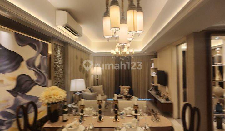 JUAL APARTEMEN THE KENSINGTON ROYAL SUITES TIPE 3BR CITY VIEW FULL FURNISHED DI SUMMARECON KELAPA GADING 2