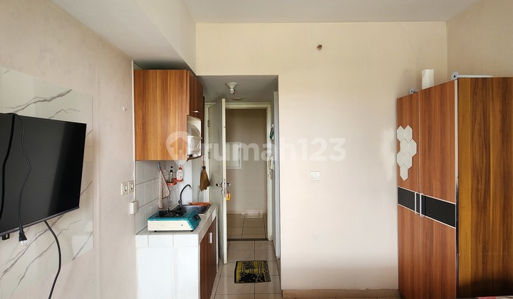 For Sale Negotiable The Springlake Apartment Studio Type Semi Furnished Certificate View Summarecon Bekasi 2