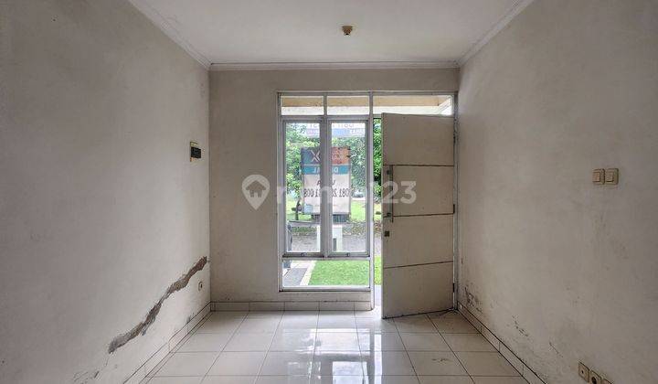 Jual Nego Rumah 2 Lantai Dengan 3 Kamar Tidur Shm Depan Taman Butuh Renovasi Di Cluster Gloxinia Metland Transyogi 2