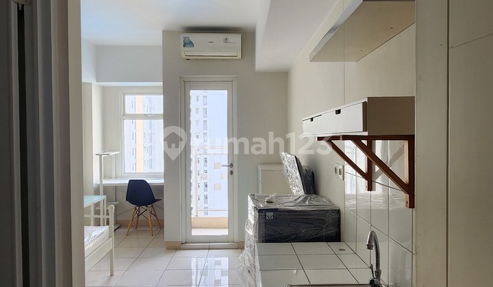 Jual Cepat Tipe Studio Semi Furnished Bagus View Kolam Renang di Apartemen The Springlake Menara Davalia Dekat Summarecon Mal Bekasi 2