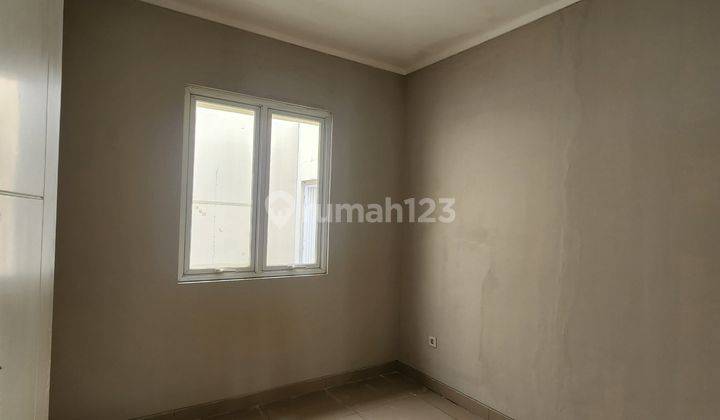 Rumah Kontrakan 2 Lantai Hoek Unfurnished Kondisi Bagus Di Magnolia Residence Dekat Summarecon Mal Bekasi 2