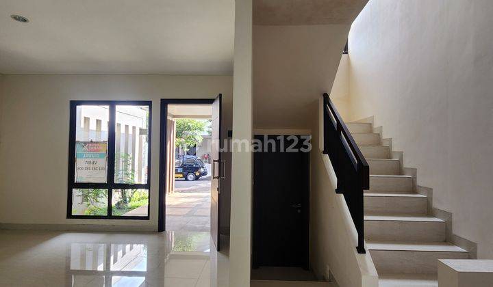 Jual Rumah 2 Lantai Bagian Belakang Ada Taman Dan Tidak Tempel Tetangga Kondisi Bagus Siap Huni Dekat Clubhouse Dan Gerbang Cluster Hickory Di Podomoro Gold View Jual Rumah 2 Lantai Bagian Belakang Ada Taman Dan Tidak Tempel Tetangga Kondisi Bagus Siap Huni Dekat Clubhouse Dan Gerbang Cluster Hickory Di Podomoro Gold View