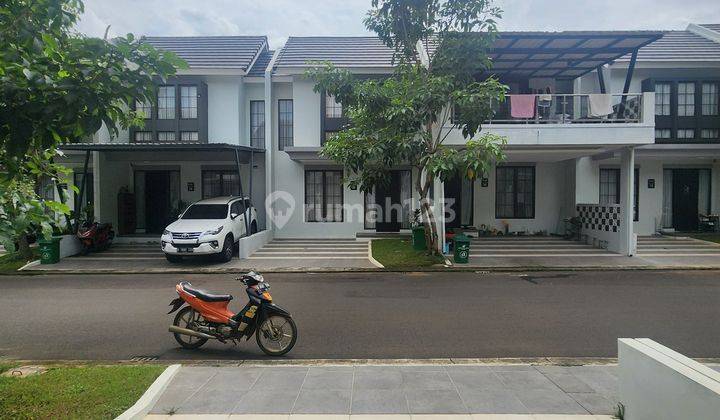 tampak depan jual cepat rumah 2 lantai