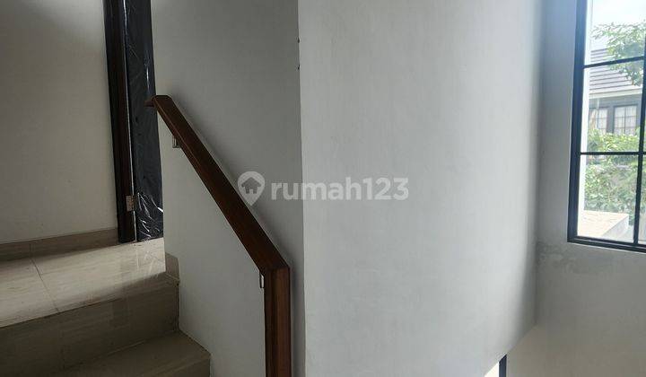 foto lainnya jual cepat rumah 2 lantai