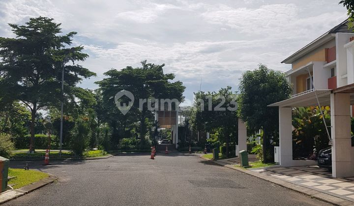 Jual Cepat Rumah 2 Lantai 3 Kamar Tidur Jalan Lebar SHM Dekat Clubhouse Bluebell Residence di Kawasan Summarecon Bekasi 2