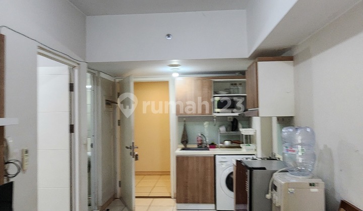 Jual Nego Tipis Unit Tipe 2 Kamar Tidur Furnished Bagus Siap Huni Sertifikat di Menara Davalia Apartemen The Springlake Dekat Summarecon Mal Bekasi