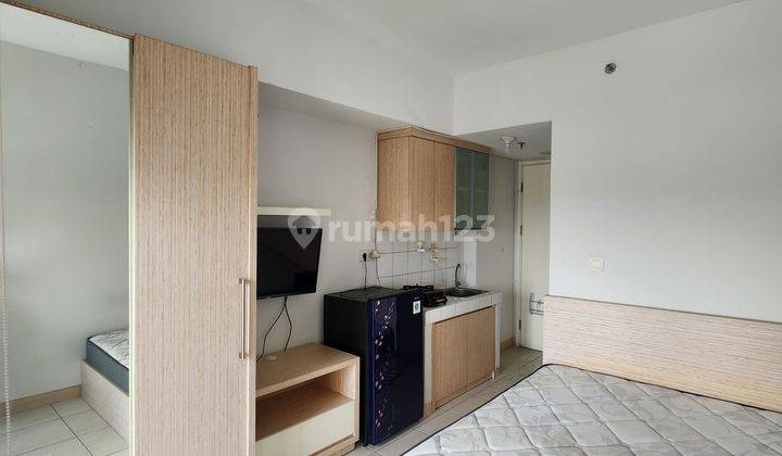 Apartemen The Springlake 1 Kamar Tidur Furnished Bagus Di Menara Basella Dekat Summarecon Mal Bekasi Dan Universitas Bina Nusantara 2