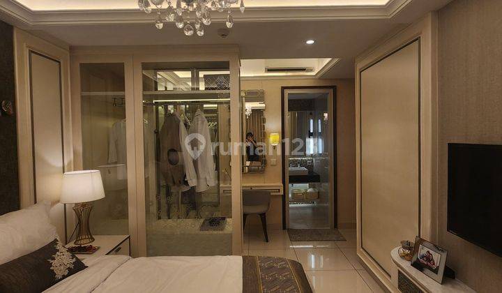 JUAL APARTEMEN THE KENSINGTON ROYAL SUITES TIPE 3BR CITY VIEW FULL FURNISHED DI SUMMARECON KELAPA GADING 2