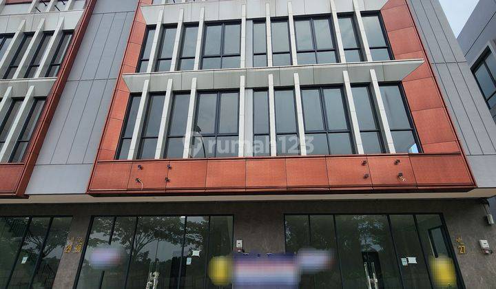 Disewakan Ruko 3 Lantai Hoek Siap Huni Kondisi Bagus Di Cluster Front Row Dekat Rumah Sakit Eka Hospital Kota Wisata 1
