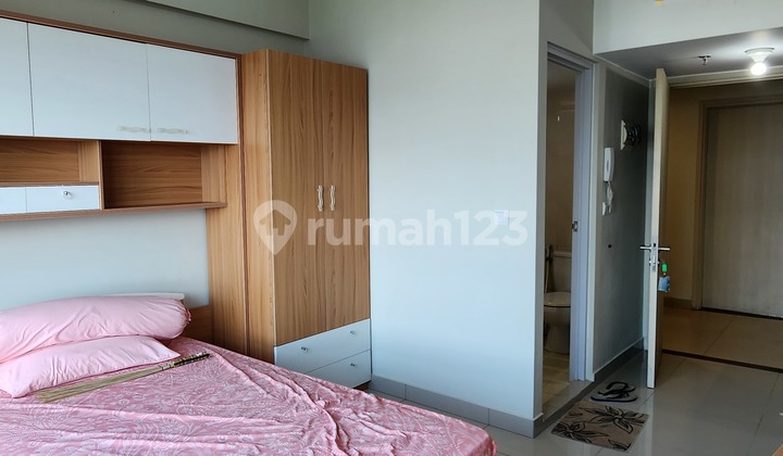 Quick Sale Studio Type Nicely Furnished with Pool View and Summarecon Mal Bekasi Quick Sale Studio Type Nicely Furnished with Pool View and Summarecon Mal Bekasi