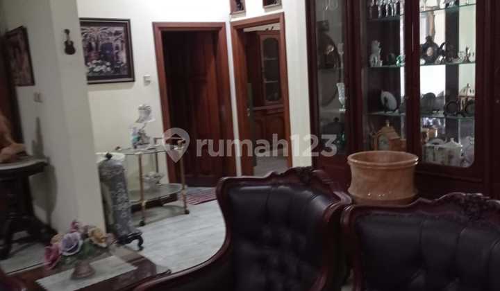 For Sale House Jl. Raya Manyar Tirtoyoso 2