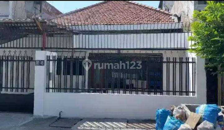 Disewakan Rumah Jln Bratang Binangun 1