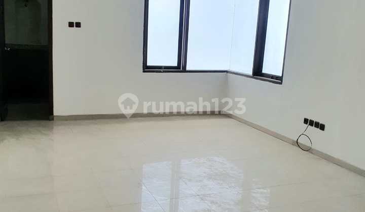 For Rent: Citraland Main House Facing South For Rent: Citraland Main House Facing South