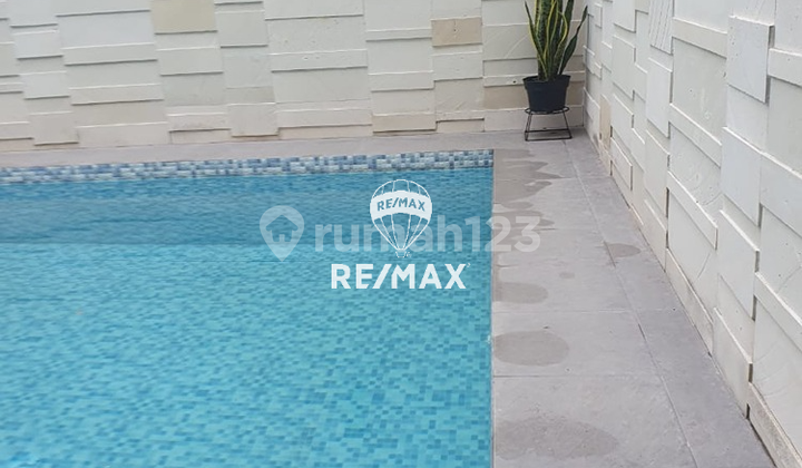 Dijual Rumah Citraland Utama 3 Lantai 2