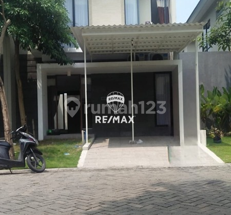 Dijual Rumah North West Lake 1