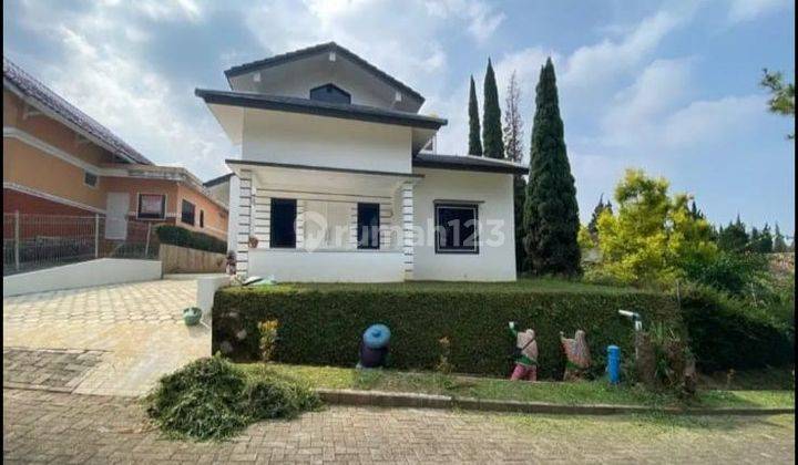 Villa Lotus Bangunan Baru 3 Lantai Bagus di Cipanas 1