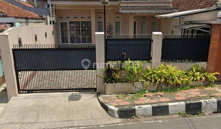 Rumah Bagus Pinggir Jalan Utama Sangat Strategis 1