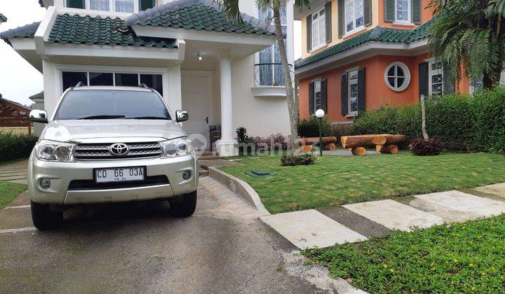 Dijual Villa 2 lantai ada private pool di Puncak Resort 1