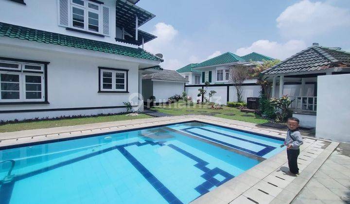 Disewakan Villa Bagus dengan Taman Luas ada Kolam Renang 1