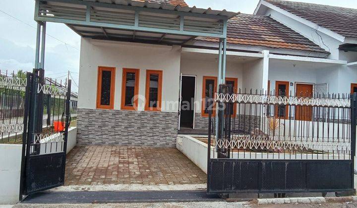 Rumah Minimalis Modern Siap Huni Terawat di Cianjur Kota 1