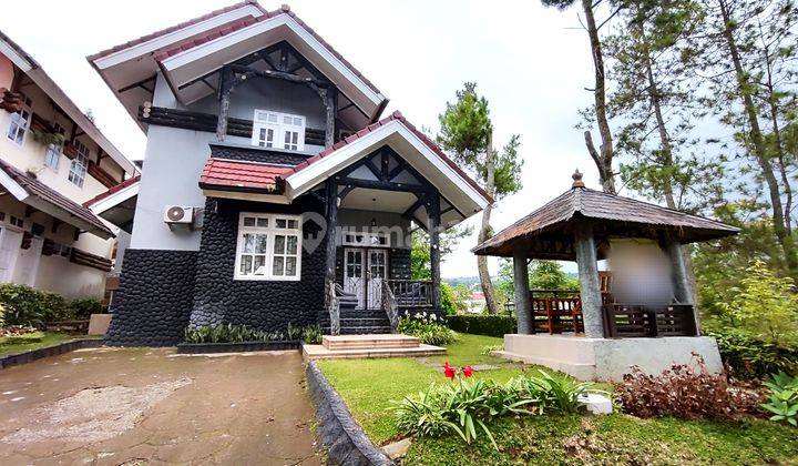 Villa Mewah Siap Huni View Pemandangan Bagus Ada Kolamrenang