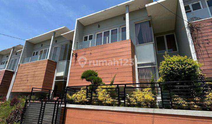 Dijual Villa Sudah Renov 2 Lantai Fullfurnished Di Green Apple 1