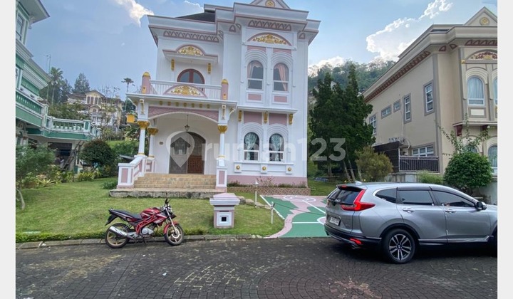 Cepat Villa Tipe Victoria Nyaman Siap Huni di Kota Bunga Puncak