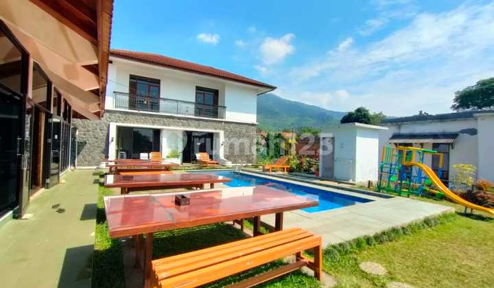 Villa Kapasitas Besar Dan Luas Di Cipanas Puncak Ada Kolam Renang 2