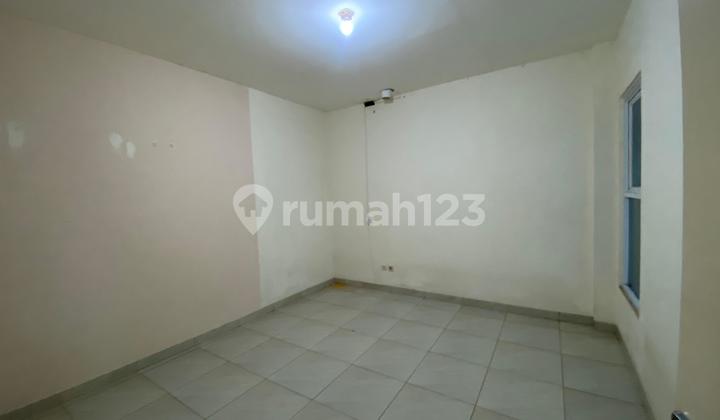 For Sale, Profitable Shop House Near Gsp Cipanas Market 2