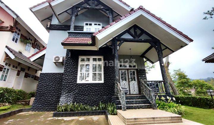 Villa Mewah Siap Huni View Pemandangan Bagus Ada Kolamrenang