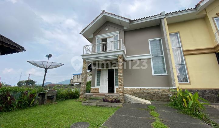 Villa Puncak Resort Bagus Ready to Occupy at Main Boulevard Villa Puncak Resort Bagus Ready to Occupy at Main Boulevard