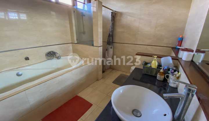 Dijual Rumah Bagus Turangga ********