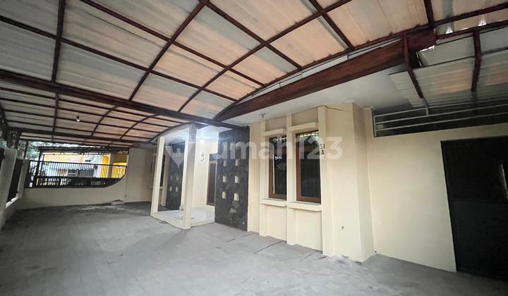 For Rent Large House Ready to Use Can Be Made Office