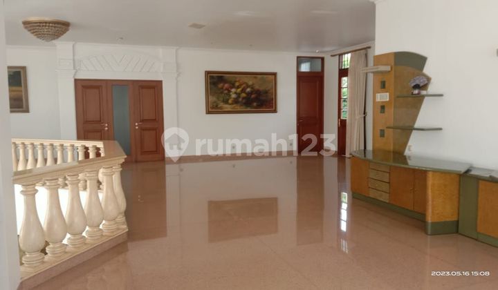 DIJUAL RUMAH MEWAH TENGAH KOTA