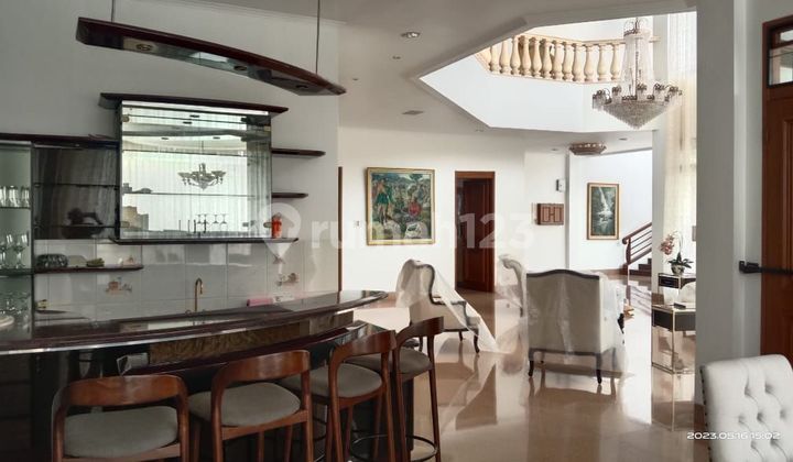 DIJUAL RUMAH MEWAH TENGAH KOTA 2