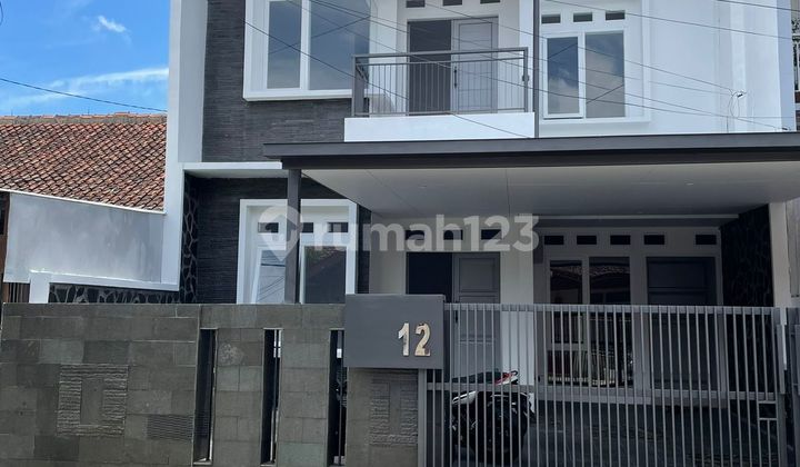 Disewakan Rumah Mewah Minimalis