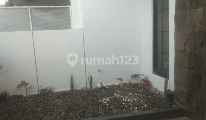 New Minimalist House Summerecon 2