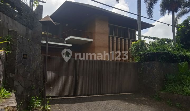 Dijual Rumah Bagus Lokasi Dago