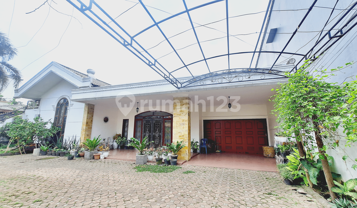 Rumah Megah dan Lega, Jl. Kasuari, Sei Sikambing B, Medan Sunggal