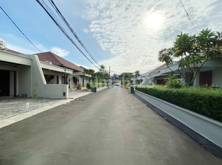 Luxurious Private House In Compound, Gandaria 2