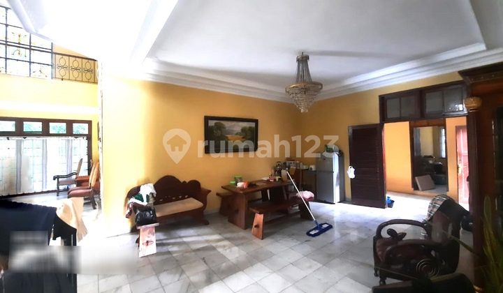 Affordable, Nice House on a Large Plot in Jagakarsa 2