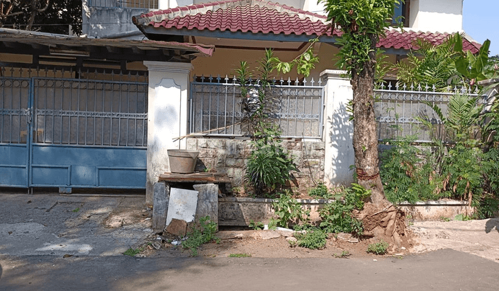 Harga di bawah NJOP, Rumah Lama dalam cluster yang tenang, area strategis tengah kota 1