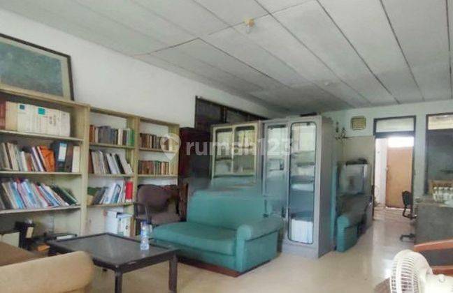 Rumah lama dalam cluster yang tenang, jalur busway, harga dekat NJOP 2