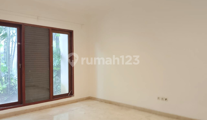 Neat and Well-Maintained House with Large Land in Cilandak, Ampera 2